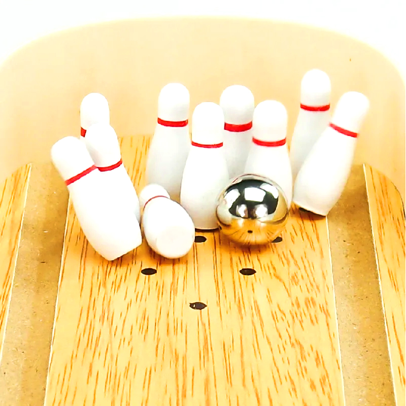 Set Compacto de Madera con Pelota de Acero y Pines - Juego de Bowling Mini de Escritorio