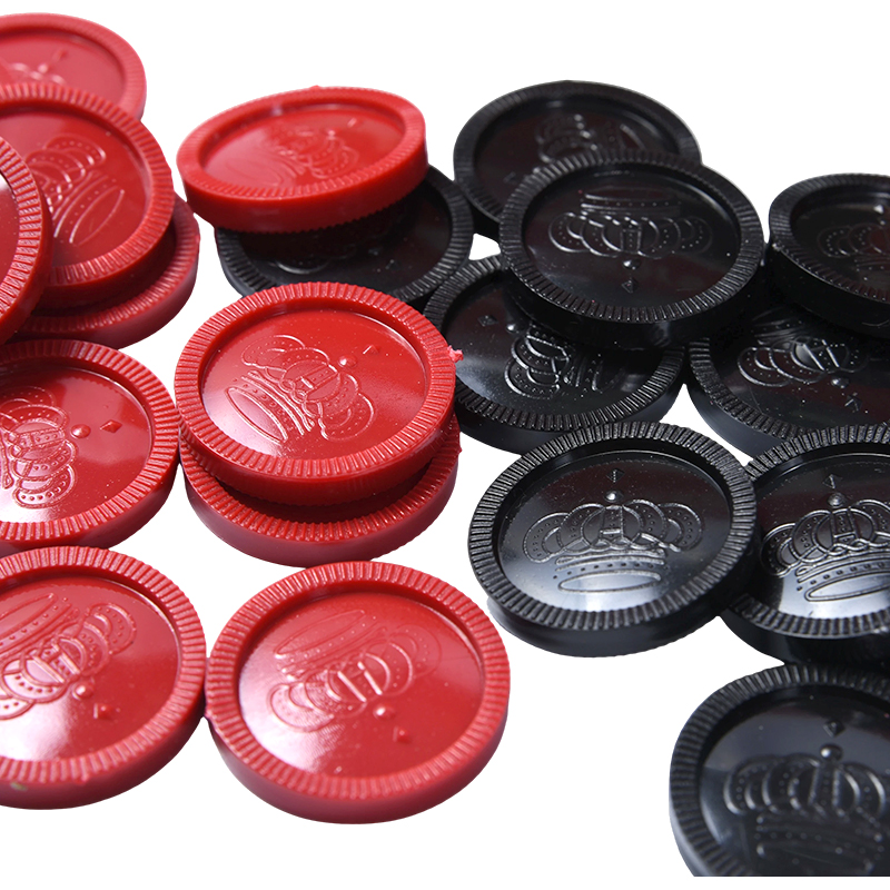 Set de Damas Plásticas Clásicas con Diseño de Encaje